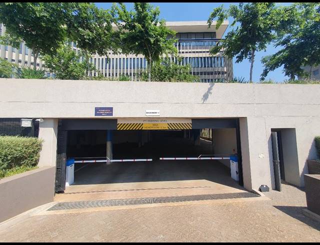 BUSINESS PROPERTY TO RENT IN DORINGKLOOF